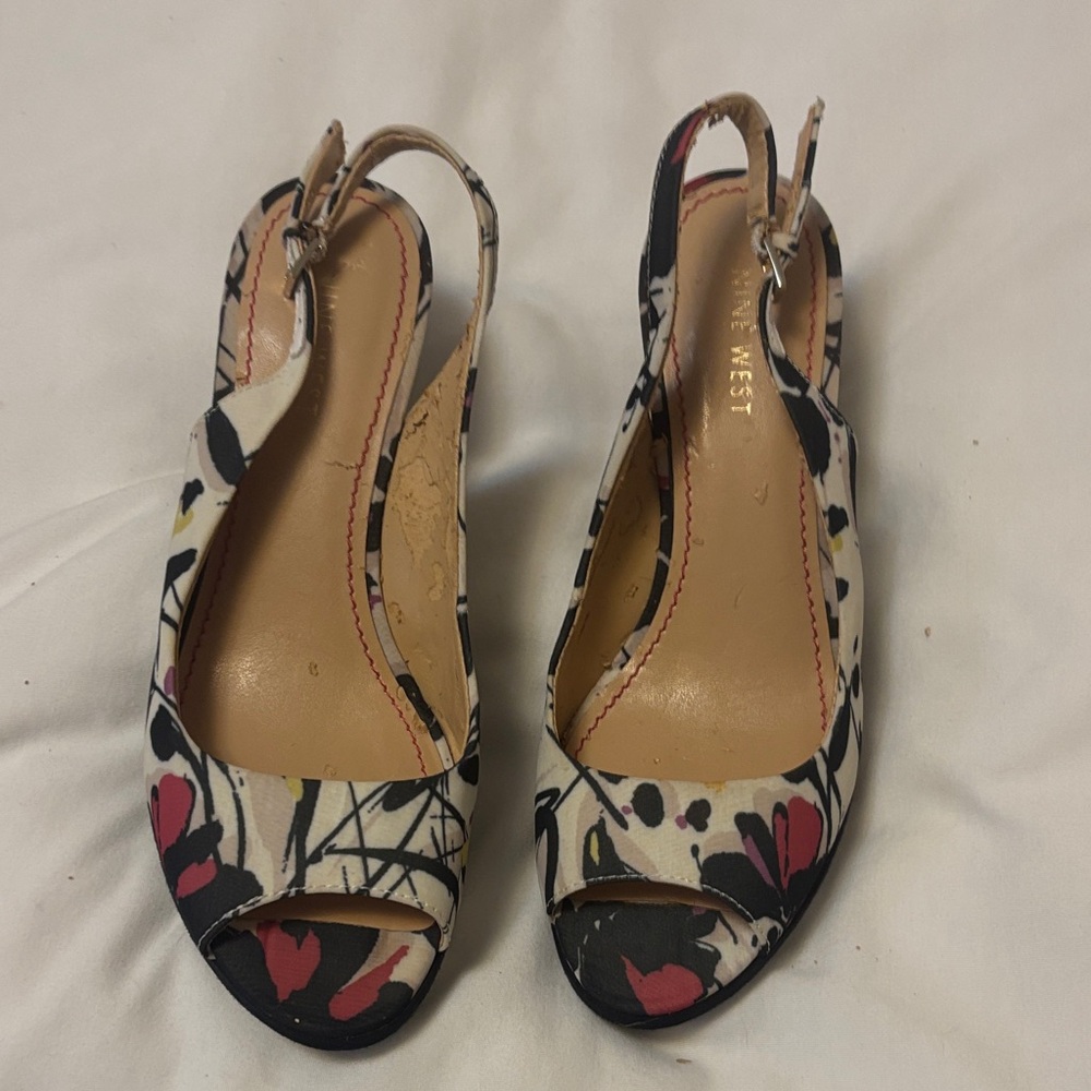Nine West Cream Floral Slingback Peep-Toe Heels with Pink and Black Accents